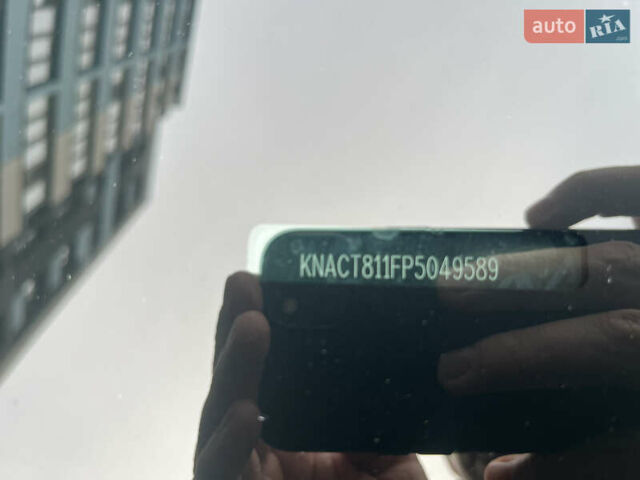 Серый Киа Niro, объемом двигателя 0 л и пробегом 43 тыс. км за 26700 $, фото 50 на Automoto.ua