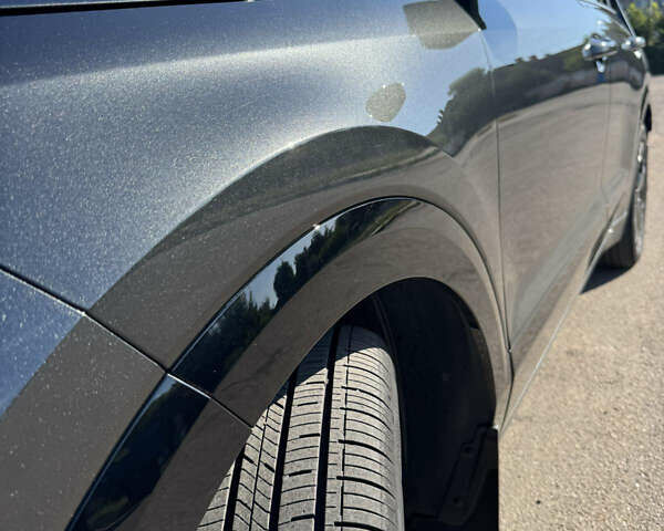 Серый Киа Niro, объемом двигателя 0 л и пробегом 32 тыс. км за 24800 $, фото 10 на Automoto.ua