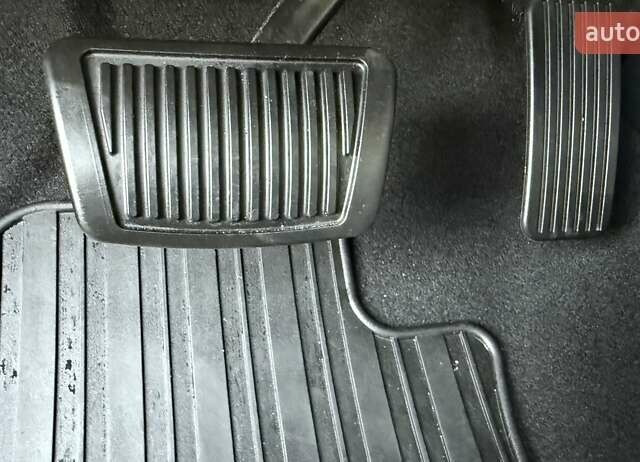 Сірий Кіа Niro, об'ємом двигуна 0 л та пробігом 42 тис. км за 25950 $, фото 95 на Automoto.ua