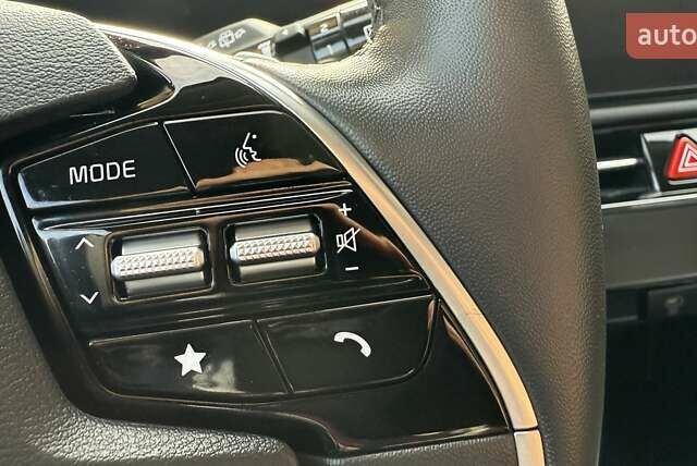 Сірий Кіа Niro, об'ємом двигуна 0 л та пробігом 42 тис. км за 25950 $, фото 109 на Automoto.ua