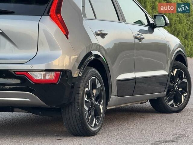 Серый Киа Niro, объемом двигателя 0 л и пробегом 118 тыс. км за 21999 $, фото 14 на Automoto.ua