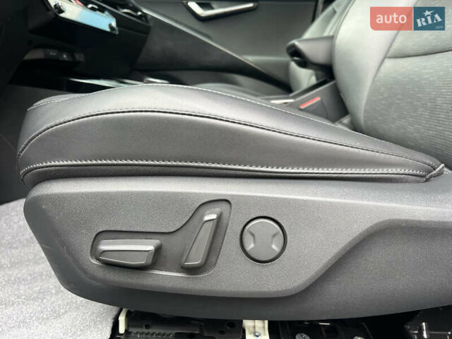 Сірий Кіа Niro, об'ємом двигуна 0 л та пробігом 43 тис. км за 25800 $, фото 17 на Automoto.ua