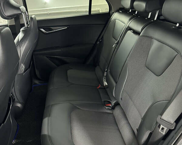 Серый Киа Niro, объемом двигателя 0 л и пробегом 67 тыс. км за 23900 $, фото 7 на Automoto.ua