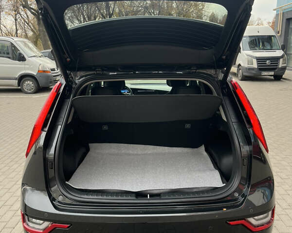 Сірий Кіа Niro, об'ємом двигуна 0 л та пробігом 43 тис. км за 25800 $, фото 41 на Automoto.ua