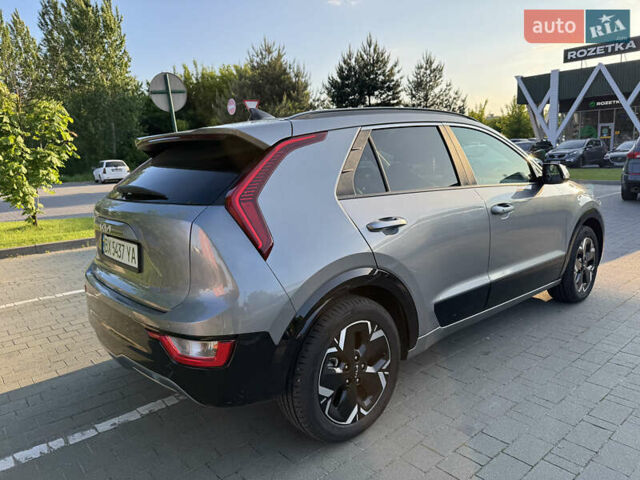 Серый Киа Niro, объемом двигателя 0 л и пробегом 49 тыс. км за 22800 $, фото 5 на Automoto.ua