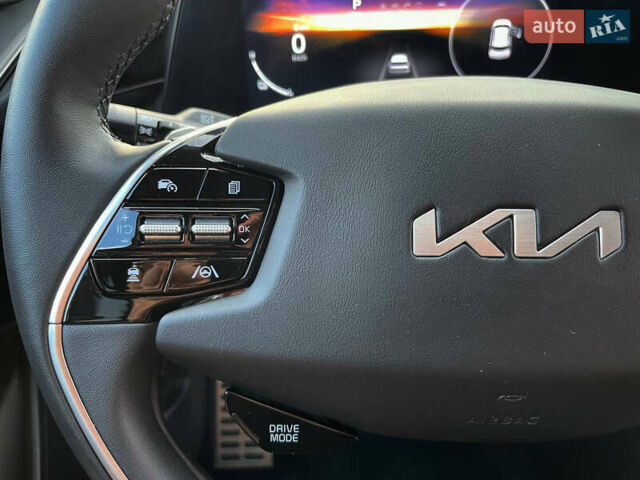 Сірий Кіа Niro, об'ємом двигуна 0 л та пробігом 1 тис. км за 26300 $, фото 24 на Automoto.ua