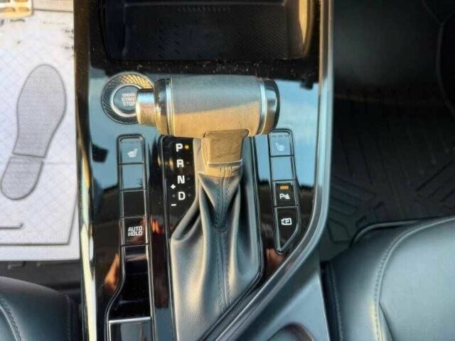 Сірий Кіа Niro, об'ємом двигуна 1.6 л та пробігом 20 тис. км за 16800 $, фото 8 на Automoto.ua