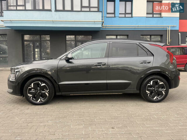 Серый Киа Niro, объемом двигателя 0 л и пробегом 43 тыс. км за 26700 $, фото 2 на Automoto.ua