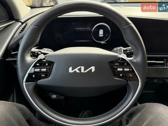 Сірий Кіа Niro, об'ємом двигуна 0 л та пробігом 42 тис. км за 25950 $, фото 105 на Automoto.ua