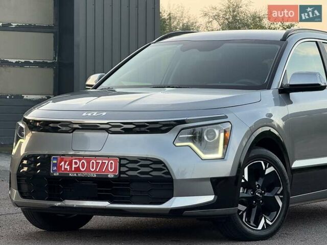 Серый Киа Niro, объемом двигателя 0 л и пробегом 118 тыс. км за 21999 $, фото 8 на Automoto.ua