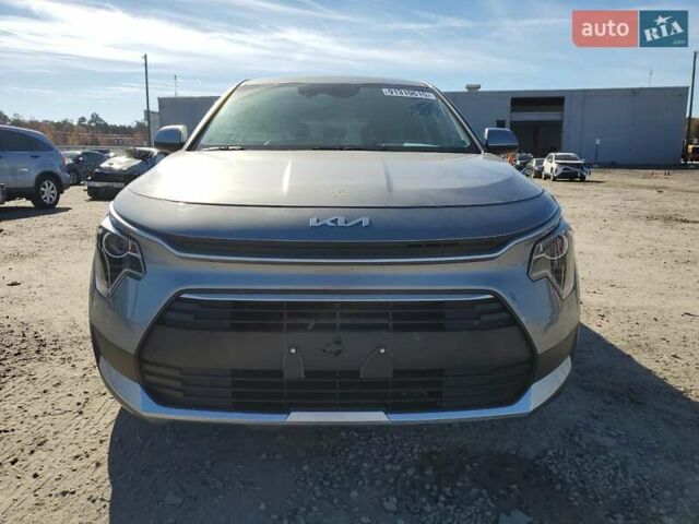 Сірий Кіа Niro, об'ємом двигуна 1.58 л та пробігом 44 тис. км за 6300 $, фото 4 на Automoto.ua