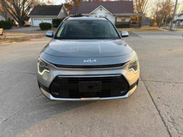 Сірий Кіа Niro, об'ємом двигуна 1.6 л та пробігом 20 тис. км за 16800 $, фото 1 на Automoto.ua