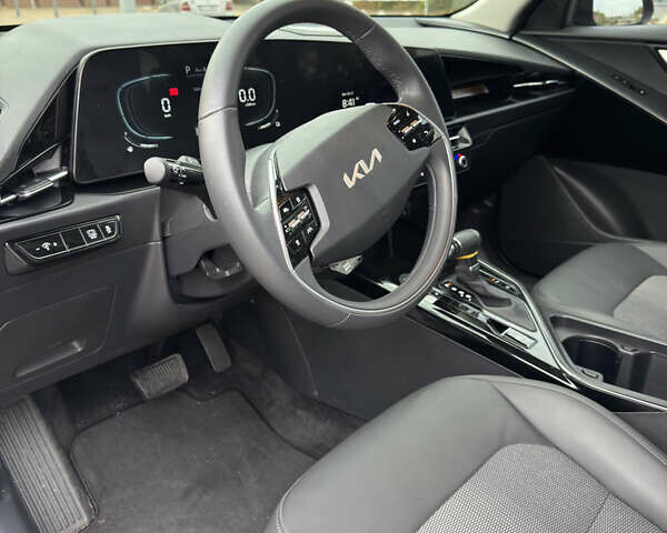 Сірий Кіа Niro, об'ємом двигуна 1.58 л та пробігом 5 тис. км за 24000 $, фото 12 на Automoto.ua