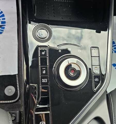 Серый Киа Niro, объемом двигателя 0 л и пробегом 30 тыс. км за 33800 $, фото 2 на Automoto.ua