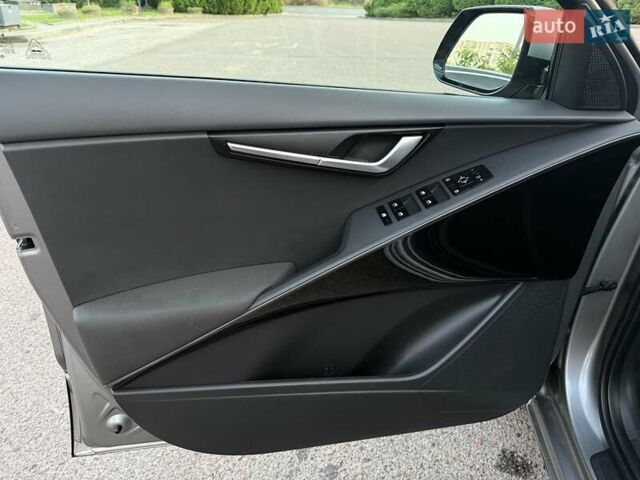 Киа Niro 2023 в Дрогобыче на Automoto.ua Серый Киа Niro, объемом двигателя 0 л и пробегом 118 тыс. км за 20899 $, фото 32 на Automoto.ua