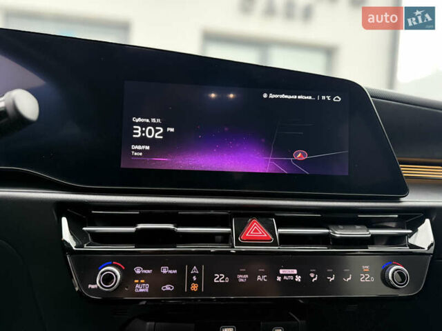 Серый Киа Niro, объемом двигателя 0 л и пробегом 54 тыс. км за 26700 $, фото 71 на Automoto.ua