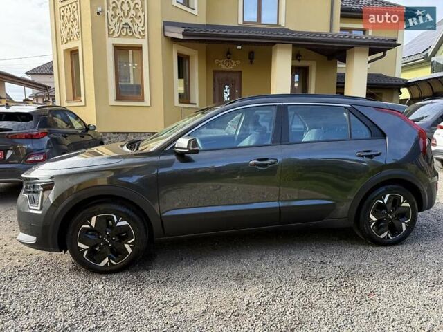 Сірий Кіа Niro, об'ємом двигуна 0 л та пробігом 42 тис. км за 25950 $, фото 5 на Automoto.ua