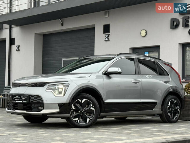 Серый Киа Niro, объемом двигателя 0 л и пробегом 54 тыс. км за 26700 $, фото 6 на Automoto.ua