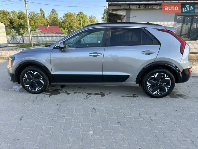 Серый Киа Niro, объемом двигателя 0 л и пробегом 34 тыс. км за 20500 $, фото 6 на Automoto.ua