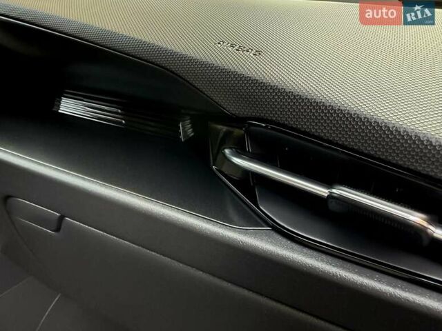 Сірий Кіа Niro, об'ємом двигуна 0 л та пробігом 42 тис. км за 25950 $, фото 166 на Automoto.ua