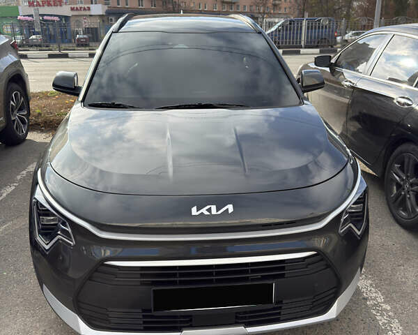 Сірий Кіа Niro, об'ємом двигуна 1.58 л та пробігом 7 тис. км за 22500 $, фото 4 на Automoto.ua
