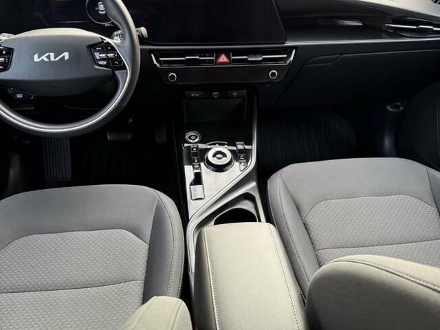 Сірий Кіа Niro, об'ємом двигуна 0 л та пробігом 42 тис. км за 25950 $, фото 137 на Automoto.ua