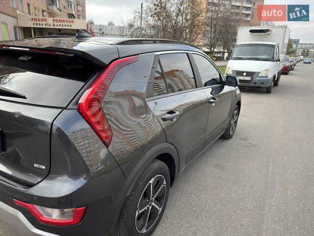 Сірий Кіа Niro, об'ємом двигуна 1.58 л та пробігом 7 тис. км за 22500 $, фото 3 на Automoto.ua