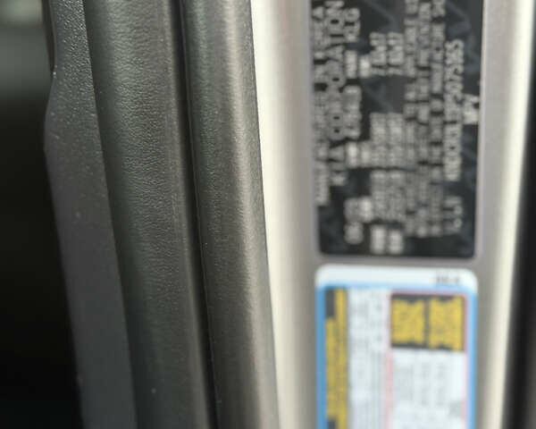 Сірий Кіа Niro, об'ємом двигуна 0 л та пробігом 35 тис. км за 23900 $, фото 75 на Automoto.ua