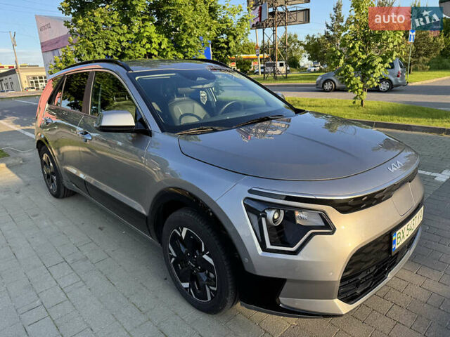 Серый Киа Niro, объемом двигателя 0 л и пробегом 49 тыс. км за 23600 $, фото 3 на Automoto.ua
