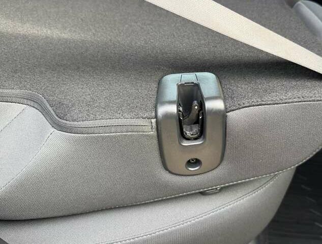 Сірий Кіа Niro, об'ємом двигуна 0 л та пробігом 42 тис. км за 25950 $, фото 160 на Automoto.ua