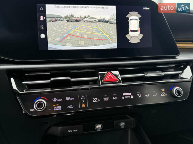 Серый Киа Niro, объемом двигателя 0 л и пробегом 54 тыс. км за 26700 $, фото 74 на Automoto.ua