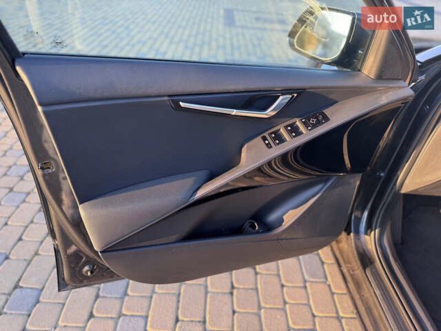 Киа Niro 2023 в Волочиске на Automoto.ua Серый Киа Niro, объемом двигателя 0 л и пробегом 48 тыс. км за 23500 $, фото 28 на Automoto.ua