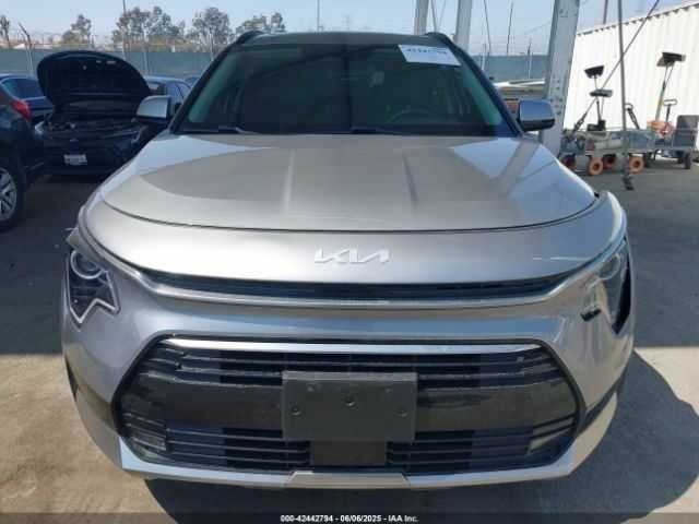 Серый Киа Niro, объемом двигателя 1.6 л и пробегом 30 тыс. км за 7000 $, фото 11 на Automoto.ua