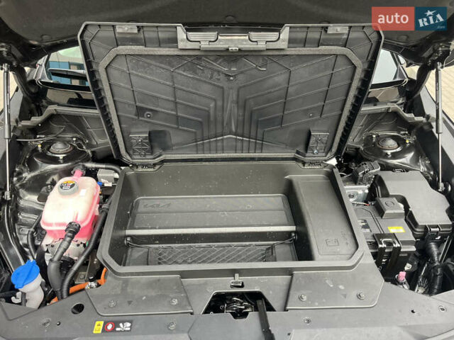 Серый Киа Niro, объемом двигателя 0 л и пробегом 43 тыс. км за 26700 $, фото 47 на Automoto.ua