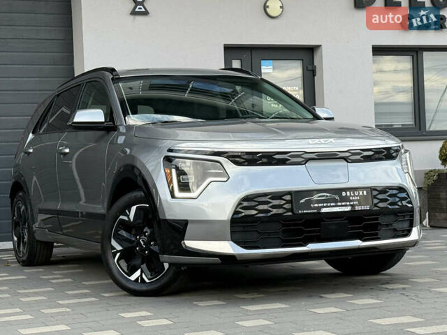 Сірий Кіа Niro, об'ємом двигуна 0 л та пробігом 35 тис. км за 23900 $, фото 3 на Automoto.ua