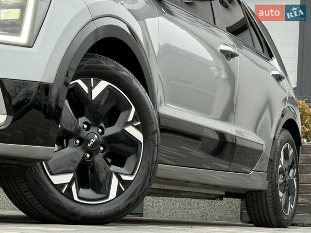 Серый Киа Niro, объемом двигателя 0 л и пробегом 54 тыс. км за 26700 $, фото 16 на Automoto.ua