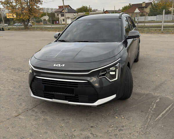 Сірий Кіа Niro, об'ємом двигуна 1.58 л та пробігом 5 тис. км за 24000 $, фото 2 на Automoto.ua