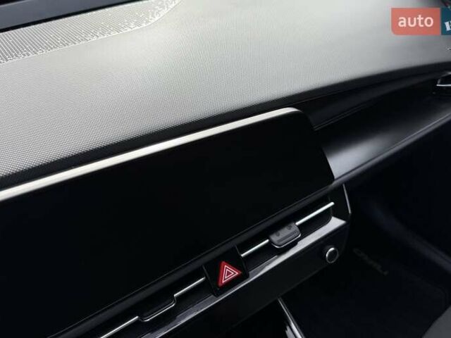 Сірий Кіа Niro, об'ємом двигуна 0 л та пробігом 42 тис. км за 25950 $, фото 115 на Automoto.ua