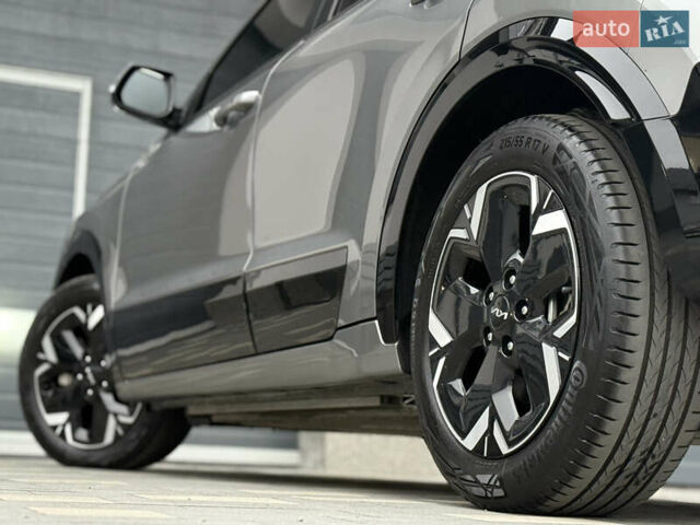 Серый Киа Niro, объемом двигателя 0 л и пробегом 54 тыс. км за 26700 $, фото 47 на Automoto.ua