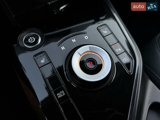 Серый Киа Niro, объемом двигателя 0 л и пробегом 118 тыс. км за 21999 $, фото 35 на Automoto.ua