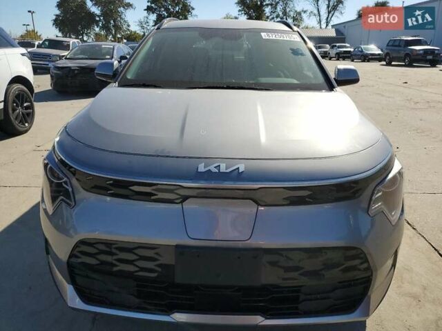 Серый Киа Niro, объемом двигателя 0 л и пробегом 160 тыс. км за 7000 $, фото 4 на Automoto.ua