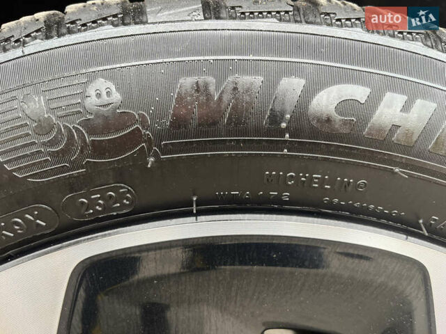 Сірий Кіа Niro, об'ємом двигуна 0 л та пробігом 43 тис. км за 25800 $, фото 55 на Automoto.ua