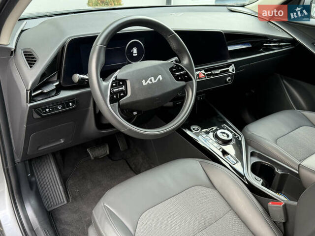 Сірий Кіа Niro, об'ємом двигуна 0 л та пробігом 35 тис. км за 23900 $, фото 49 на Automoto.ua