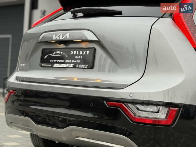 Серый Киа Niro, объемом двигателя 0 л и пробегом 54 тыс. км за 26700 $, фото 44 на Automoto.ua