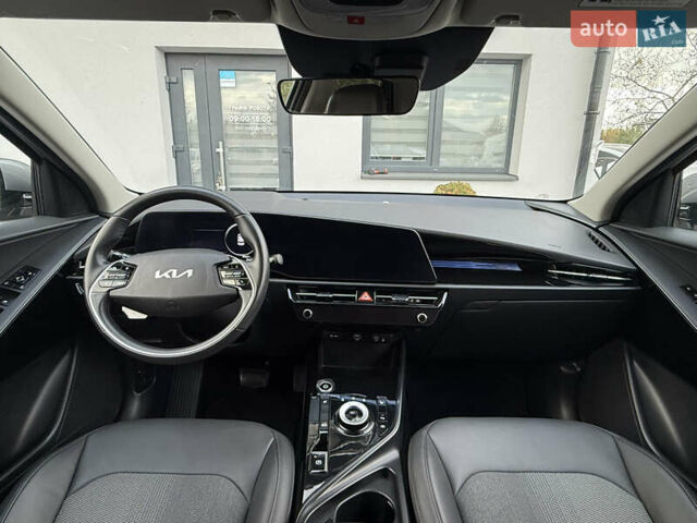 Сірий Кіа Niro, об'ємом двигуна 0 л та пробігом 35 тис. км за 23900 $, фото 61 на Automoto.ua