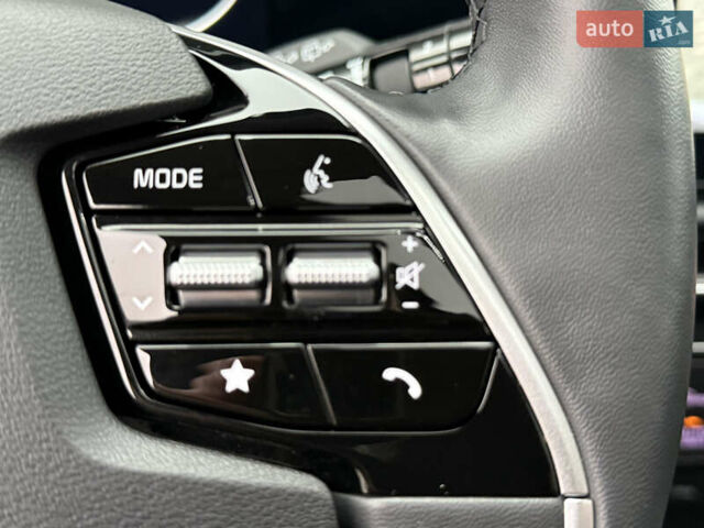 Серый Киа Niro, объемом двигателя 0 л и пробегом 54 тыс. км за 26700 $, фото 76 на Automoto.ua