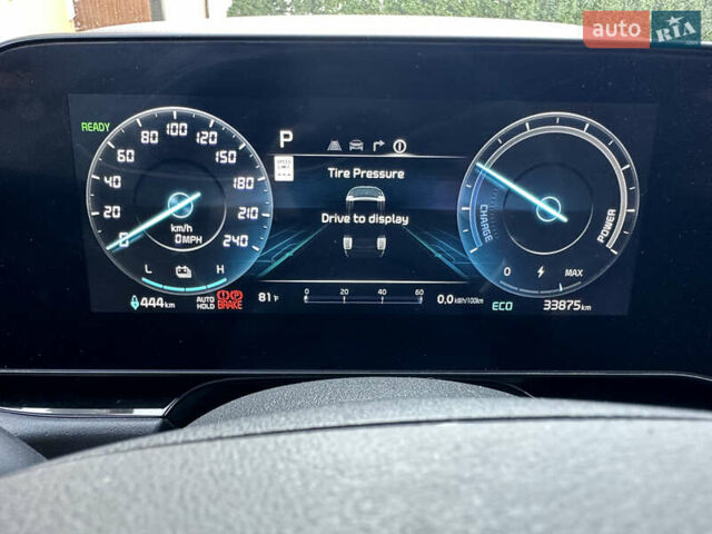 Серый Киа Niro, объемом двигателя 0 л и пробегом 34 тыс. км за 20500 $, фото 19 на Automoto.ua