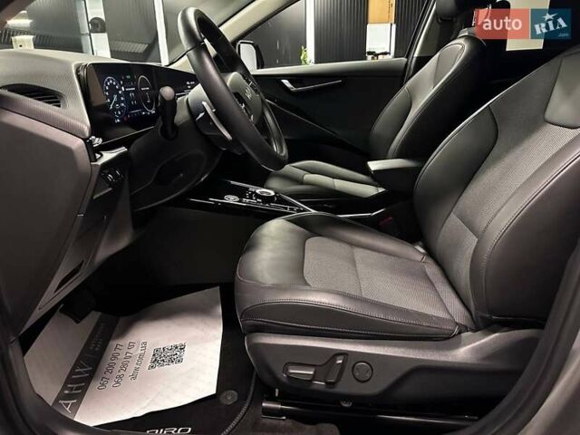 Серый Киа Niro, объемом двигателя 0 л и пробегом 32 тыс. км за 27700 $, фото 15 на Automoto.ua
