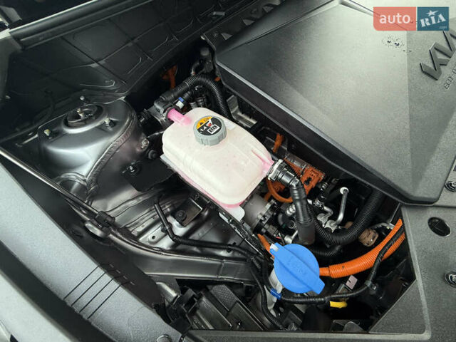 Сірий Кіа Niro, об'ємом двигуна 0 л та пробігом 35 тис. км за 23900 $, фото 89 на Automoto.ua