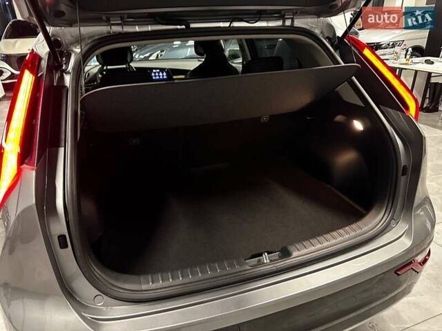 Серый Киа Niro, объемом двигателя 0 л и пробегом 32 тыс. км за 27700 $, фото 38 на Automoto.ua